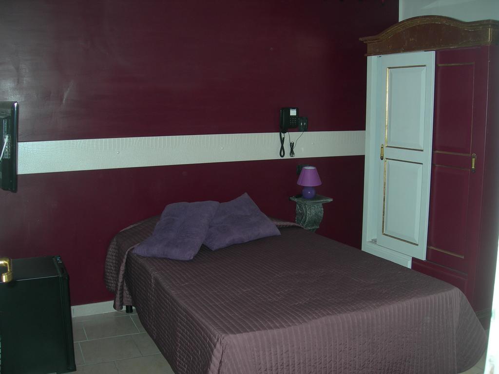 Hotel Due Spade Fidenza Ruang foto