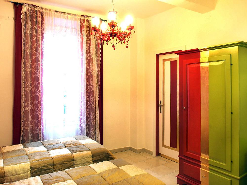 Hotel Due Spade Fidenza Bagian luar foto