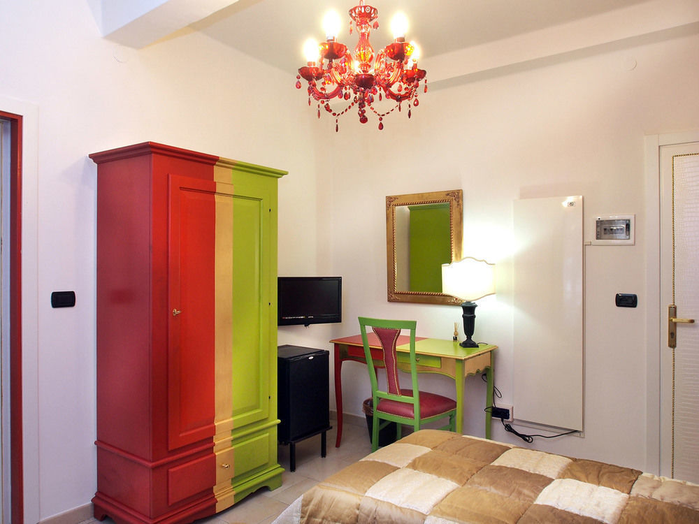 Hotel Due Spade Fidenza Bagian luar foto