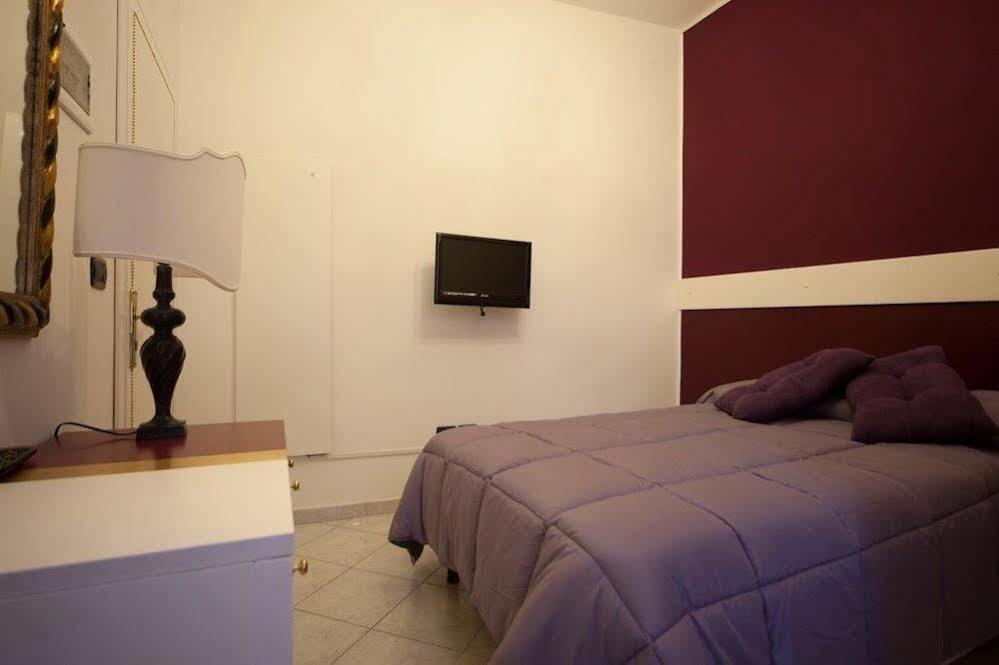 Hotel Due Spade Fidenza Bagian luar foto